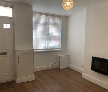 2 Bed Terraced House, Mafeking Street, NG2 - Photo 5