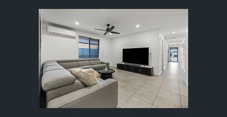 Three Bedroom Family Home In Munno Para West - Photo 2