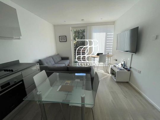 2 bedroom flat to rent - Photo 1
