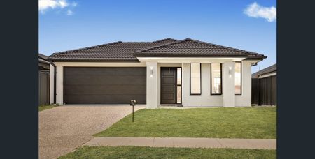 Contemporary Living in a Sought-After Morayfield Community - Photo 5