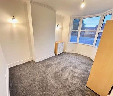 Whitehall Road, Uxbridge, UB8 - Photo 5