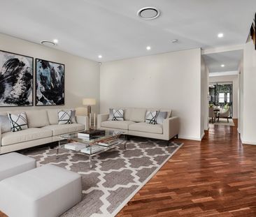 8 Cotter Lane, Glebe NSW 2037 - Townhouse For Rent | Domain - Photo 1