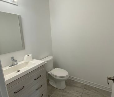 For Lease - 57 Woodward Avenue, Brampton, Ontario - Photo 5