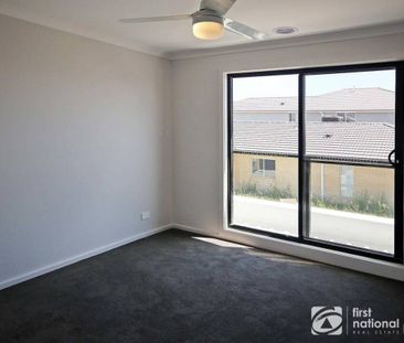 TOWNHOUSE - ELISTON ESTATE CLYDE - Photo 3
