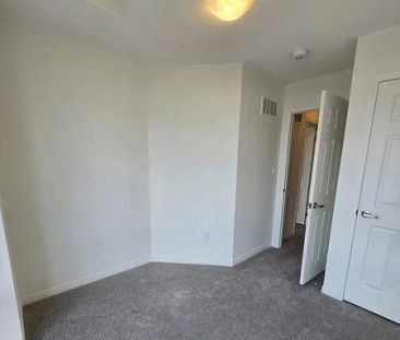 1431 CORAL SPRINGS PATH - Photo 3