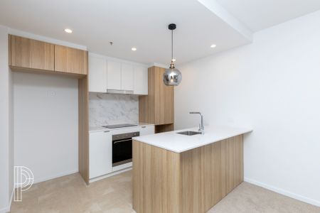 Contemporary living in the heart of Woden - Photo 5