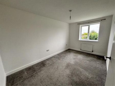 3 bedroom detached house to rent - Photo 2