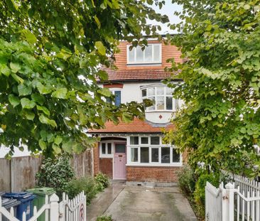 4 bedroom semi-detached house to rent - Photo 6