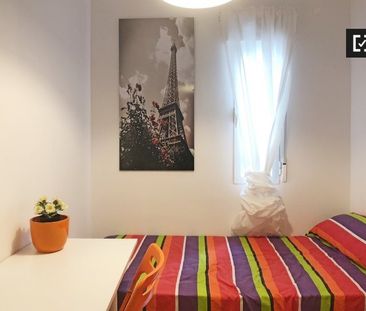 madrid, Community of Madrid 28011 - Photo 2