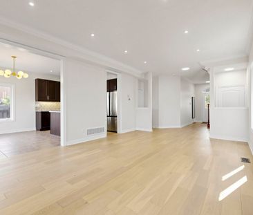 For Lease - 465 Woodspring Avenue, Newmarket, Ontario - Photo 4