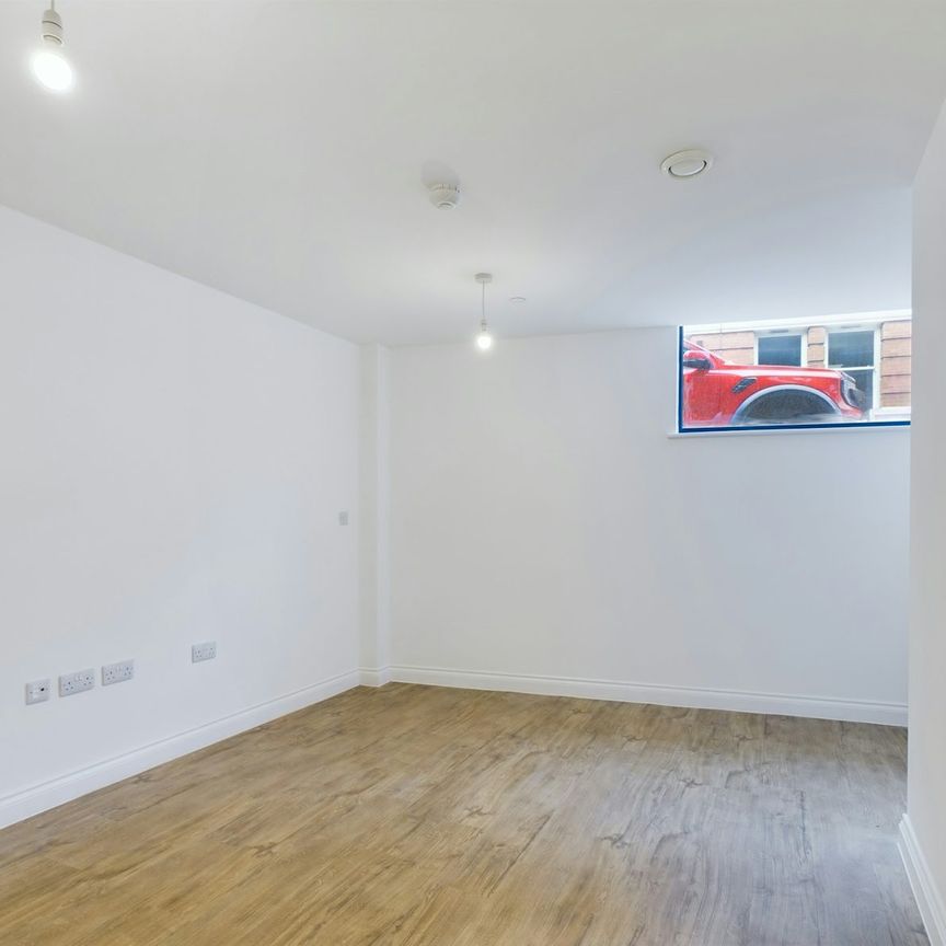 Apartment to rent on - Photo 1