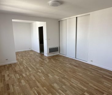 Location Appartement 2 pièces 41m² MONTIGNY LE BRETONNEUX 78180 - Photo 2