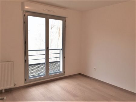 Location Appartement 3 pièces 59m² THORIGNY SUR MARNE 77400 - Photo 4