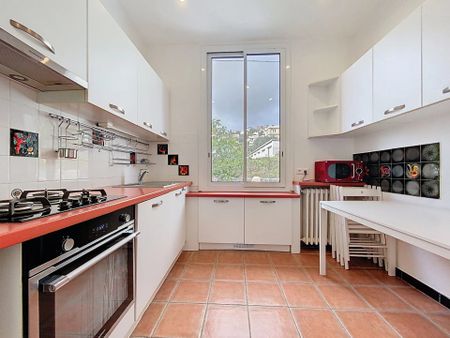 Location Appartement 3 pièces 70m² NICE 06000 - Photo 4