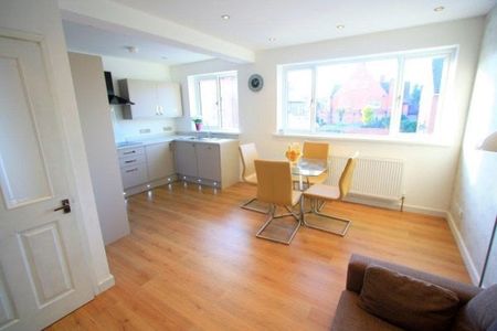 Trent Court, Nottingham, NG2 - Photo 3