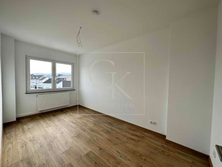 Frisch modernisierte 3-Zimmer-Wohnung mit Balkon - Photo 3