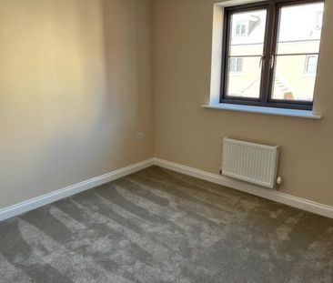 Strawberry Fields, Easterton, Devizes, SN10 - Photo 3