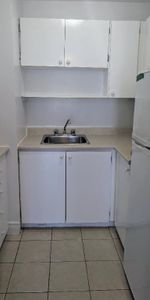 Studio 50 ans et plus chauffage électrité eau chaude inclus NON FUMEUR - Photo 4