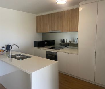 Varsity Lakes - Photo 4