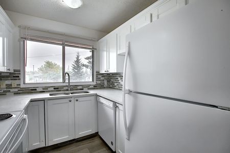 2624 11 Avenue Southeast, Calgary - Photo 4