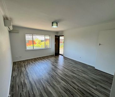 Beautifully Renovated 2-Bedroom Unit – Modern Style & Comfort! - Photo 1