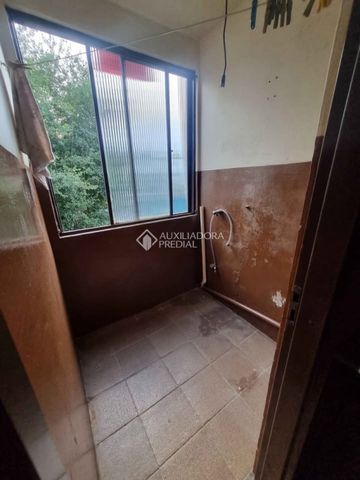 Apartamento com 2 quartos e 45m² para alugar em Guajuviras, Canoas. - Foto 2