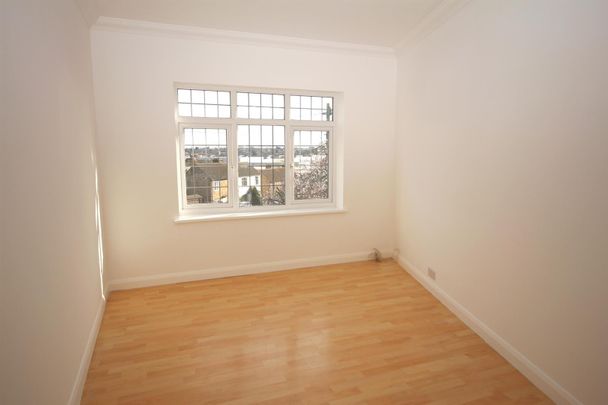 4 bedroom Semi-Detached House to let - Photo 1