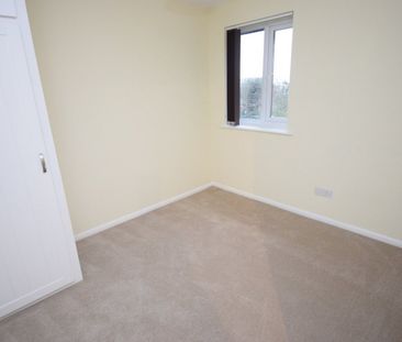 Walpole Road, Slough, Berkshire,SL1 - Photo 4