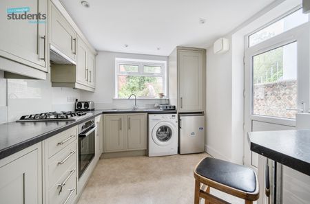 5 bedroom terraced house to rent - Photo 5