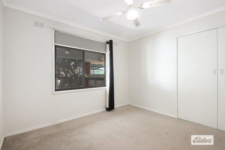 Four bedroom family living! - Photo 3