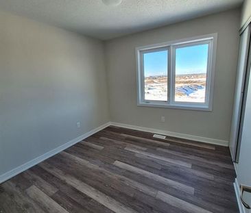 For Lease - 316 Parnian Private, Barrhaven, Ontario - Photo 5