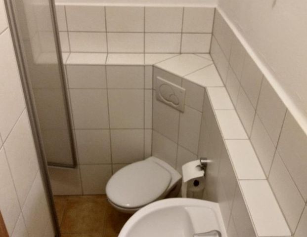 Ruhige 1-Zimmerwohnung mit Einbauküche - EG Hinterhaus - Foto 1