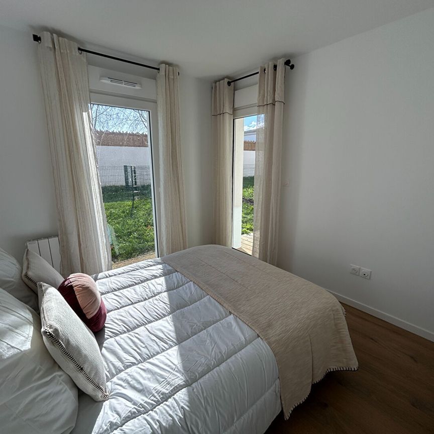 T3 meublé neuf avec parking, cellier et jardin - FOURAS - Photo 1