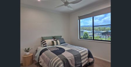 WOODFORD - EXECUTIVE HOME WITH SHED - Photo 3