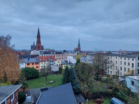 solide 3- Zimmer Maisonettewohnung in der Paulsstadt - Photo 5