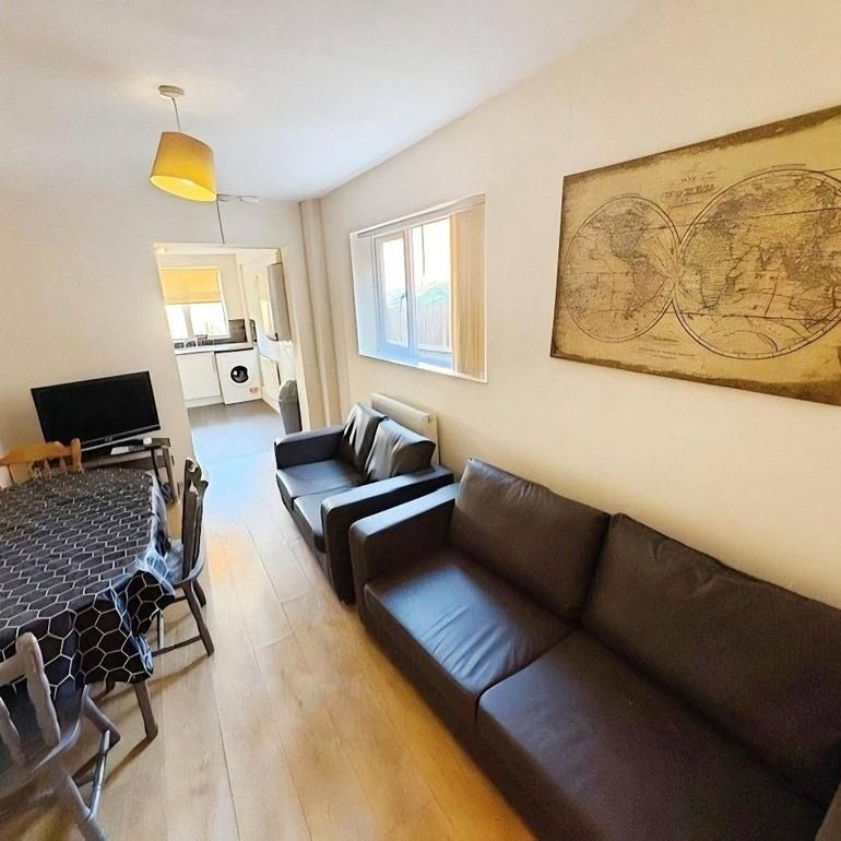 1 bedroom parking to rent - Photo 1