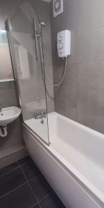 1 Bed - 55 Woodsley Road (GF), Hyde Park, Leeds - LS6 1SB - Student/Professional - Photo 4