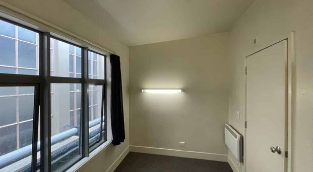 A one bedroom available in CBD - Photo 1
