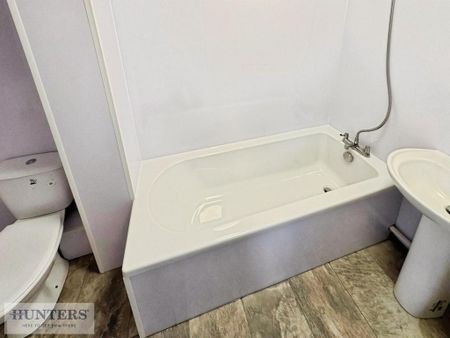 2 bedroom terraced house to rent - Photo 4