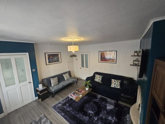 3 Bed Semi-Detached House, Folkestone Road West, M11 - Photo 1