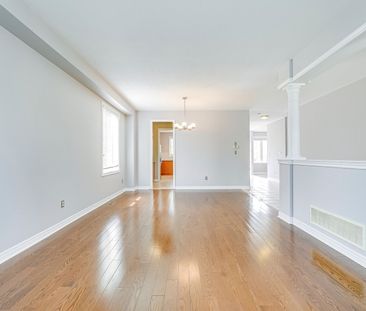For Lease - 2290 Woodmont Crescent, Oakville, Ontario - Photo 3