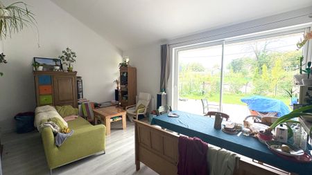 Location Appartement 3 pièces 68m² BESANCON 25000 - Photo 2