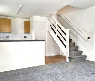 1 bedroom semi-detached house to rent - Photo 5