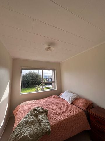 Beachside Beauty – 3 Bedroom Gem - Photo 3