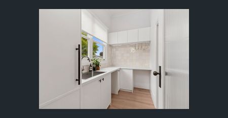 Beautifully Restored Edwardian in Sought-After Drumcondra - Photo 2