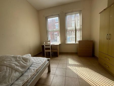 37A Wellesley Ave, Belfast BT9 6DG - Photo 3