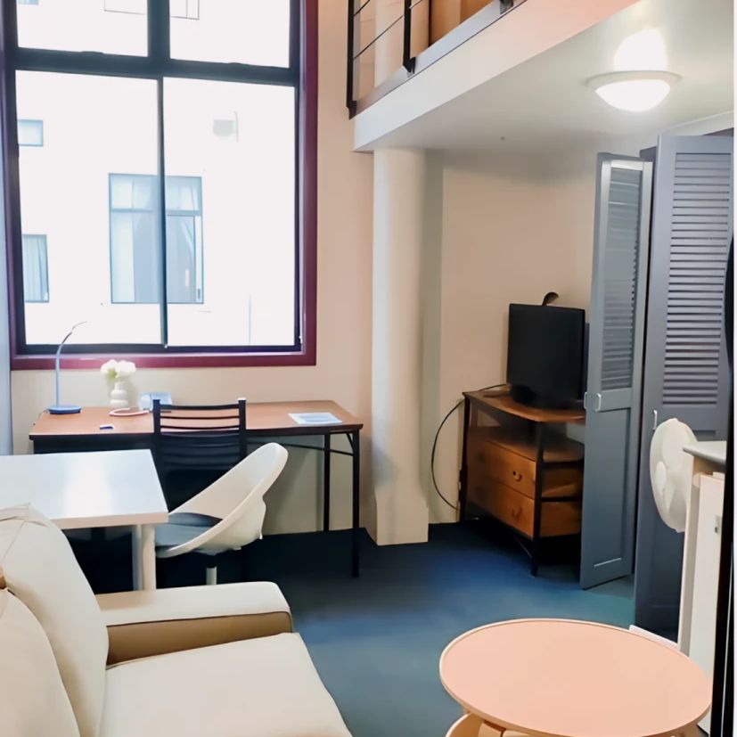 Studio-2089 - Photo 1