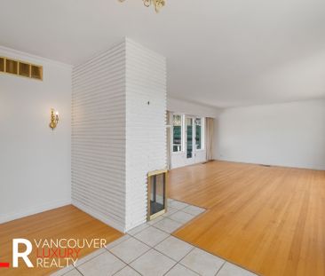 House in North Vancouver, BC - Photo 5