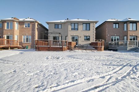 For Lease - 32 Deerglen Drive, Brampton, Ontario - Photo 5