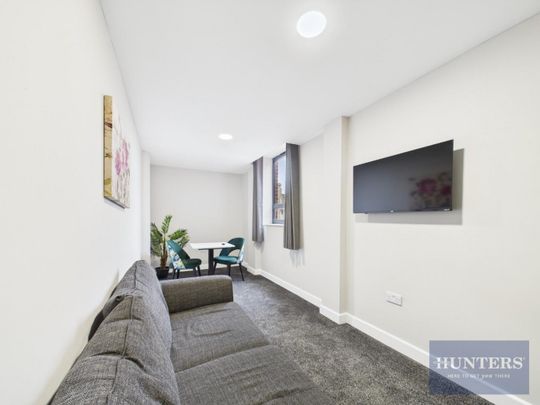 1 bedroom Flat To Let - Photo 1